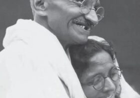 గాంధీజీ వ్యక్తిత్త్వాన్ని కళ్ళకు కట్టే ‘బాపు – నా మాతృమూర్తి’